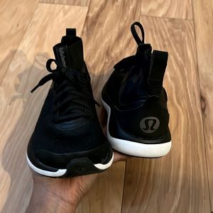 Barely worn LuluLemon chargefeel Mid workout sneakers size 6.5